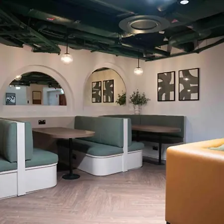 Arasian P&V In Dublin Exterior photo